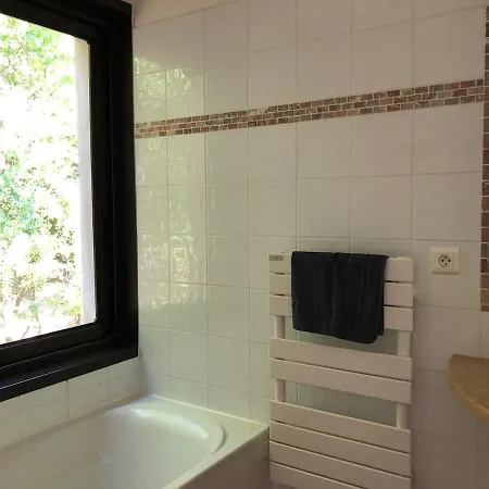 High End Seaside Private Poll Daire